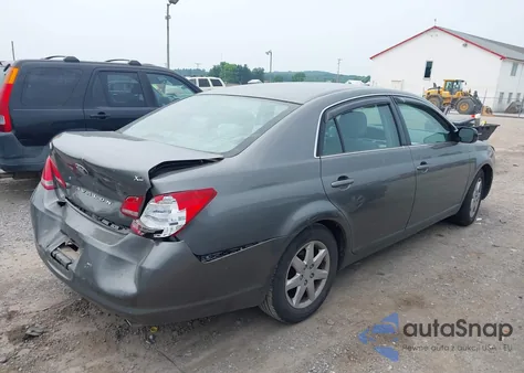 2005 Toyota Avalon Xl z USA, uszkodzony, nr VIN 4T1BK36BX5U049666